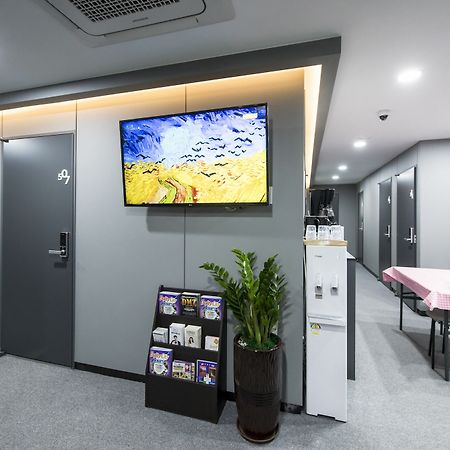 Philstay Myeongdong Metro Seul Zewnętrze zdjęcie